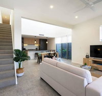 Dune Townhouse on Nautilus Way - Accommodation Burleigh