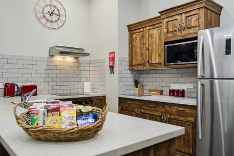 Eagle Foundry Bed & Breakfast - Accommodation Burleigh 2