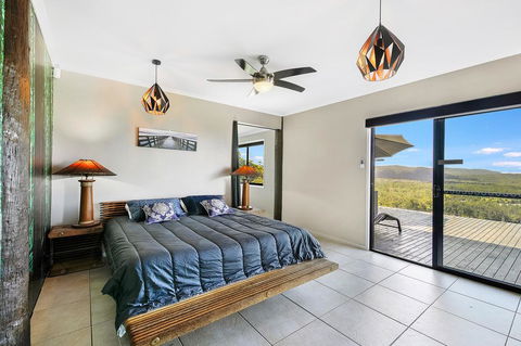 Eagles Loft - Accommodation Burleigh 3