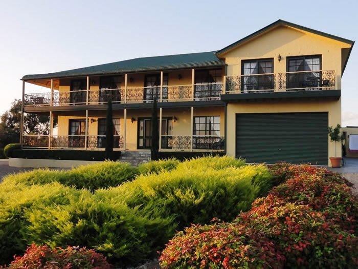 Pheasant Creek VIC Accommodation Burleigh