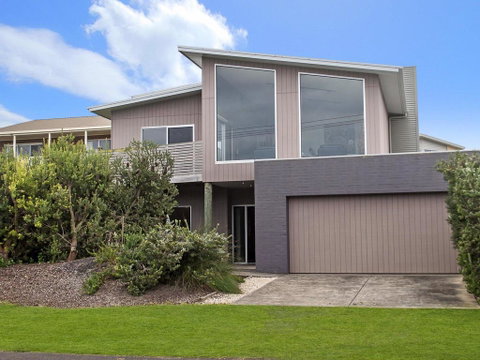ESCAPE 2 BROPHY - Accommodation Burleigh 1