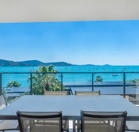 Executive on Whisper Bay - Cannonvale - Accommodation Burleigh