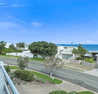Expansive Ocean Views Sunrise Beach - Accommodation Burleigh
