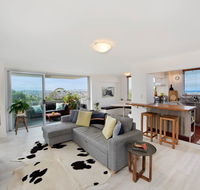 Experience Bondi Beach As Your Backdrop - Accommodation Burleigh