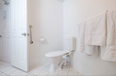 Fabulous Kangaroo Point 3 Bedroom Apartment - Accommodation Burleigh 2