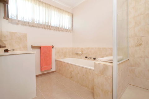 FAMILY GETAWAY - DROMANA - Accommodation Burleigh 1