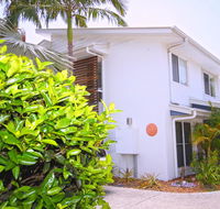 FANTASTIC HOLIDAY UNIT IN A PERFECT LOCATION - Accommodation Burleigh
