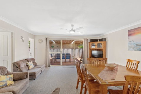 Farm Road, 6A - Accommodation Burleigh 1