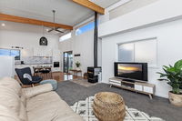 Book Illowa Accommodation Vacations Accommodation Burleigh Accommodation Burleigh