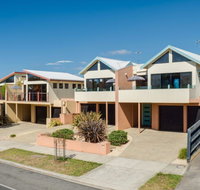 Fischer Torquay by Gold Star Stays - Accommodation Burleigh