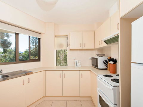 FLY POINT PANORAMA - Accommodation Burleigh 2