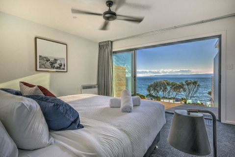 Freycinet Coastal Retreat - Accommodation Burleigh 2