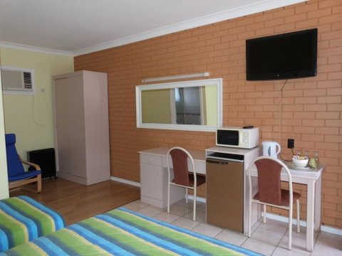 Fullarton Motor Lodge - Accommodation Burleigh 2