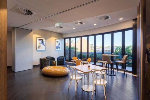 FV Peppers Residences Apartment - Accommodation Burleigh 2
