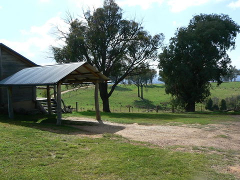 Gaddleen Grove Cottages - Accommodation Burleigh 1