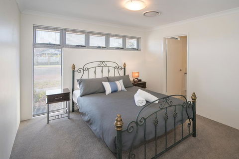 GALE HOUSE - Accommodation Burleigh 1