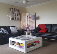 Gateway to the Surf Coast and Geelong - Accommodation Burleigh