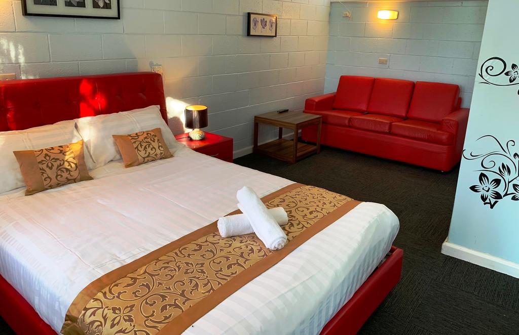 Ulupna ACT Accommodation Burleigh
