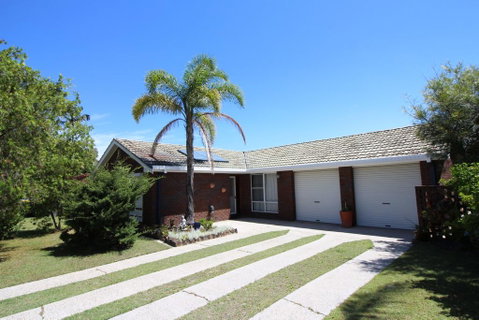 Gerry's Waterfront - Accommodation Burleigh 0