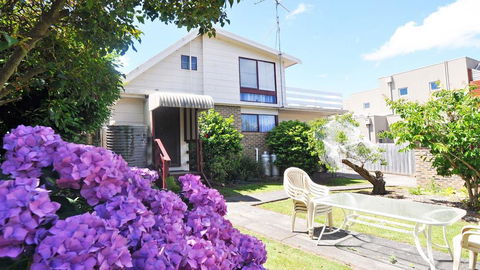 GETAWAY ON GARDEN - FREE WIFI - PET FRIENDLY (OUTSIDE ONLY) - Accommodation Burleigh 3