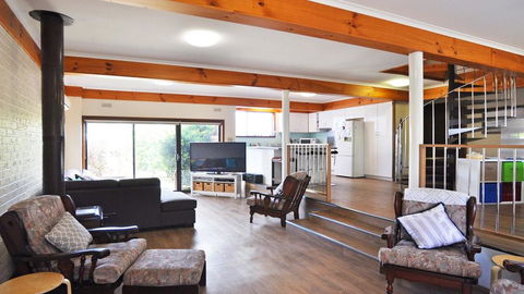 GETAWAY ON GARDEN - FREE WIFI - PET FRIENDLY (OUTSIDE ONLY) - Accommodation Burleigh 2