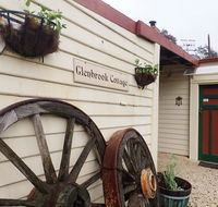 Glenbrook House  Cottage - Accommodation Burleigh