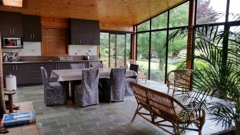 Glenhope Alpaca Farm Suites - Accommodation Burleigh 0