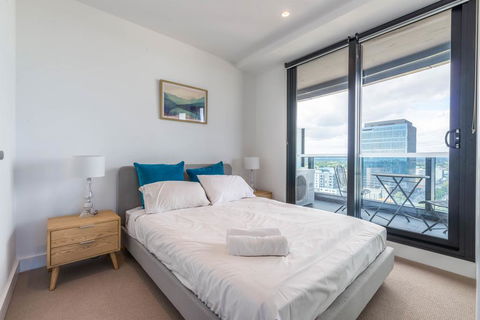 Golden Box Hill Apartment - Accommodation Burleigh 3