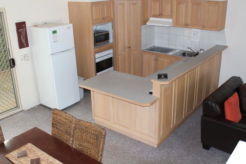 Golden Rivers Holiday Apartments - Accommodation Burleigh 1