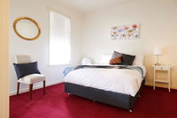 Book Yea Accommodation Vacations Accommodation Burleigh Accommodation Burleigh