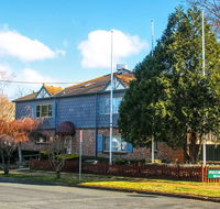 Grand Country Lodge - Accommodation Burleigh