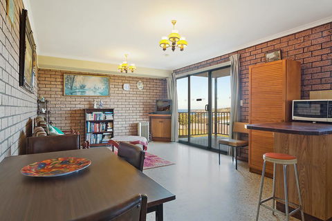 Grandview Apartment - Ocean Views - Accommodation Burleigh 2