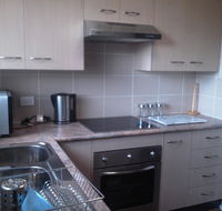 Grey Pebbles - Accommodation Burleigh
