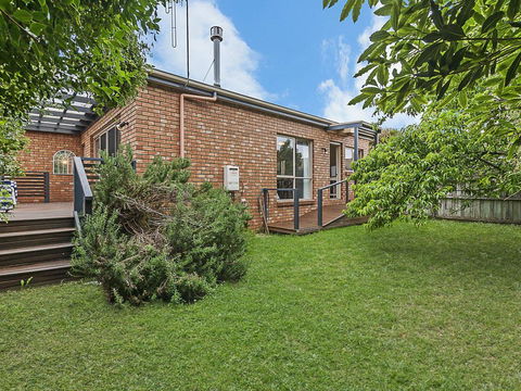 GUILDFORD COTTAGE - Accommodation Burleigh 3