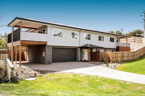 HALE KUPA Rye Beach House Spa Table Tennis - Accommodation Burleigh 1