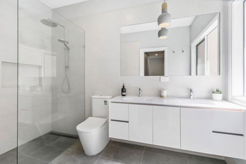 HALE KUPA Rye Beach House Spa Table Tennis - Accommodation Burleigh 3