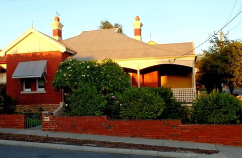 Hamptons Inn Bed & Breakfast - Accommodation Burleigh 1