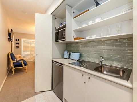 Hamptons Retreat @ Unit 259B Pacific Blue - Accommodation Burleigh 2