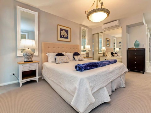 Hamptons Retreat @ Unit 259B Pacific Blue - Accommodation Burleigh 1
