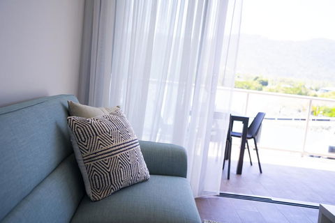 Harbour Cove - Accommodation Burleigh 3