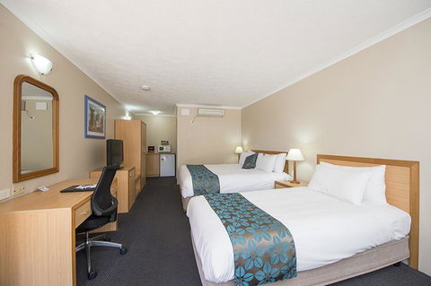 Harbour Sails Motor Inn - Accommodation Burleigh 2