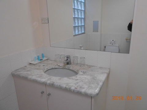 Harringtons102 - Accommodation Burleigh 1