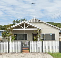 Harry's House - Accommodation Burleigh
