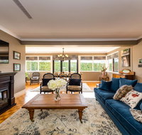 Hedge House - luxury space style great location - Accommodation Burleigh
