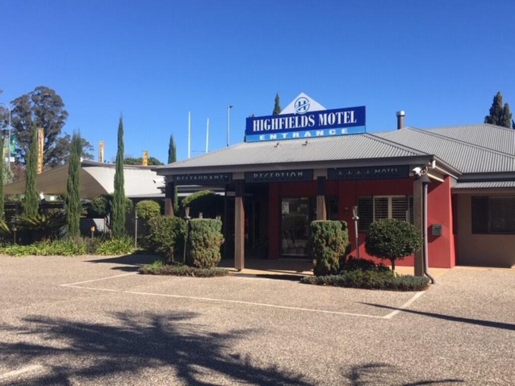 Atkinsons Dam QLD Accommodation Burleigh