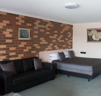 Highway Inn Motel - Accommodation Burleigh