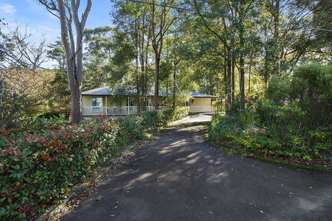 Hilldo - Lovely Mountainside Accommodation - Accommodation Burleigh 0