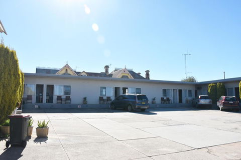 Hillview Motel - Accommodation Burleigh 2