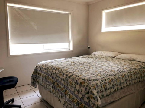 Holiday Unit By The Beach With Pool - Accommodation Burleigh 3