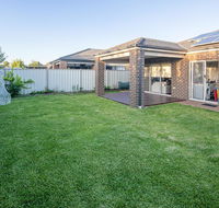 Homely Getaways in Central Pakenham - Pet Friendly - Accommodation Burleigh